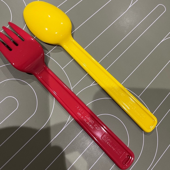 Hello Kitty Spoon and Fork Plastic Lunch Box Picnic Set Cutlery Sanrio Japan NEW - Picture 4 of 7